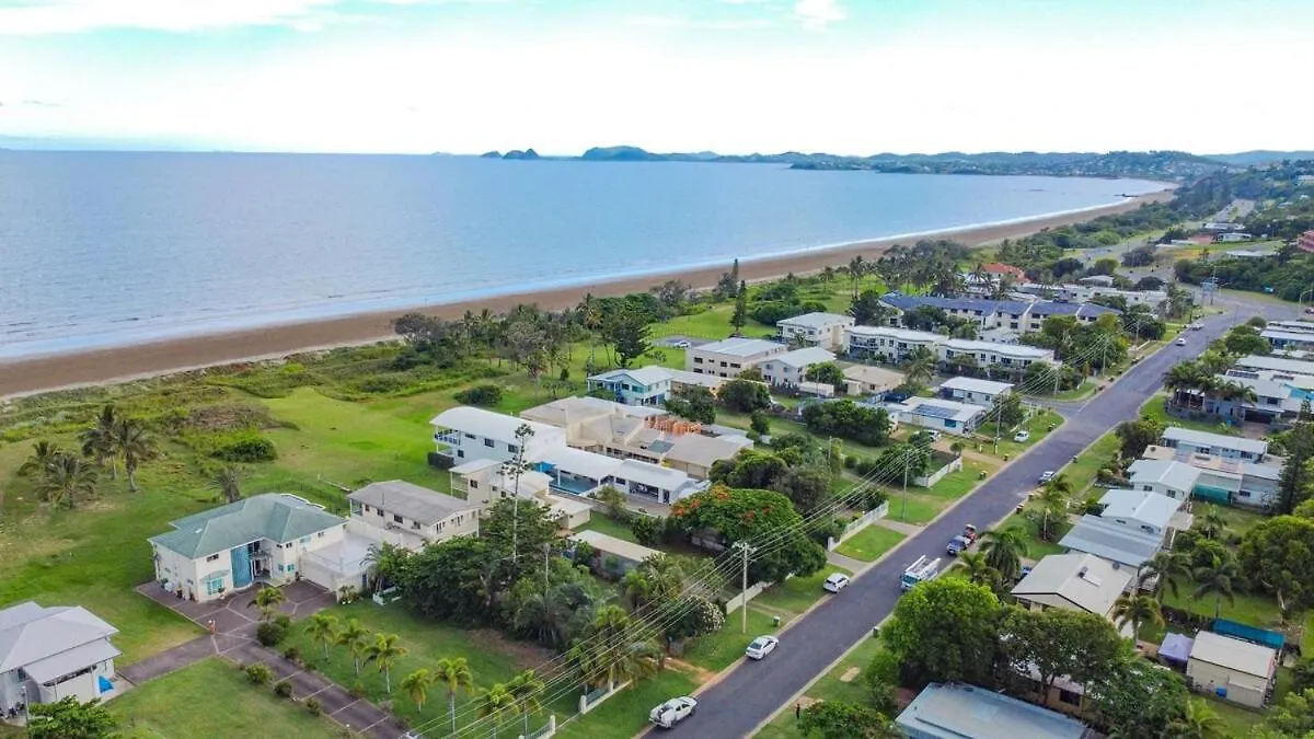 Absolute Beachfront With Private Pool! Yeppoon Australia